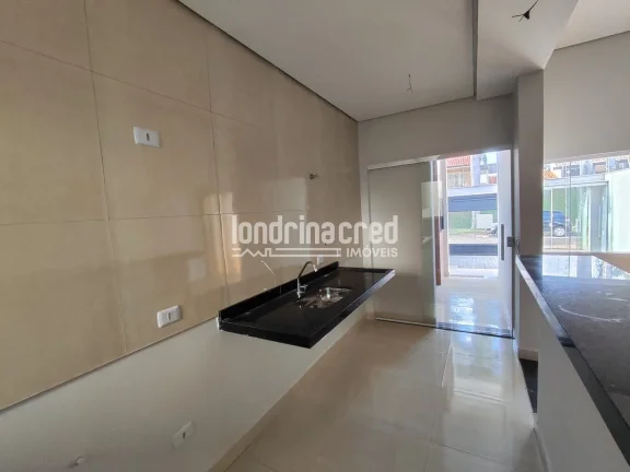 Imagem Casa Moderna no Jardim Chamonix com Suíte, Pé Direito Alto e Área Gourmet com Churrasqueira