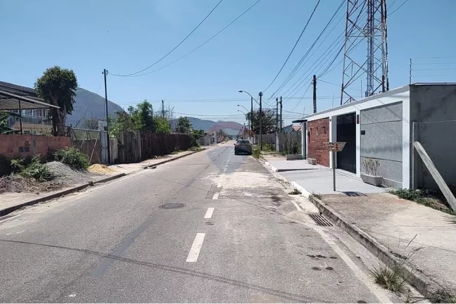 Imagem Excelente Terreno Plano, Cercado e Limpo à Venda no Jardim Atlântico Central – Maricá