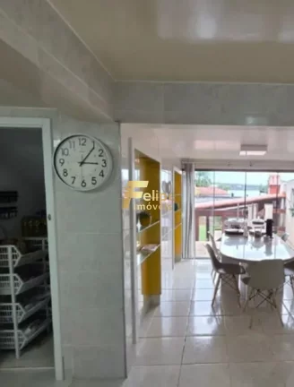 Imagem LINDÍSSIMA CASA COM 04 QUARTOS, SENDO 02 SUÍTES E UMA LINDA PISCINA, À VENDA NA ILHA DO BOI, EM VITÓRIA/ES!