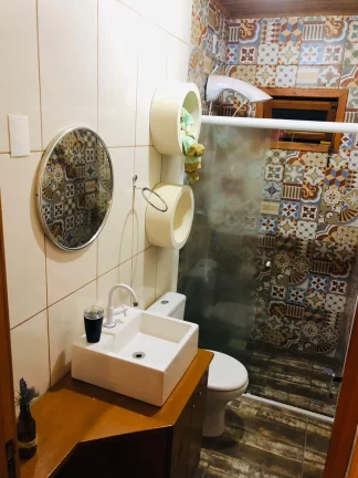 Imagem Oportunidade única: Pousada comercial à venda em Imbituba-SC, Praia do Rosa, com 6 quartos, 5 salas, 5 banheiros e 8 vagas de garagem!