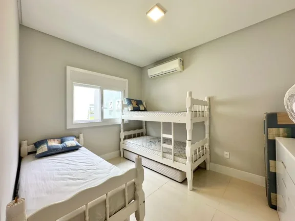 Imagem Casa em Condominio 4 Dormitórios - Bairro Arco Iris