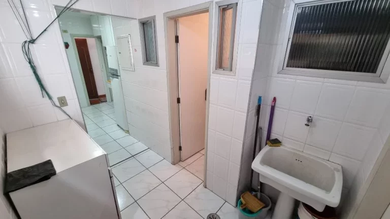 Imagem Apartamento com 3 dormitórios à venda, 110 m² - Pitangueiras - Guarujá/SP