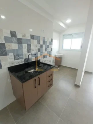 Imagem Apartamento com 40m² com 2 dormitórios, 1 banheiro, sala para dois ambientes, varanda, cozinha com...