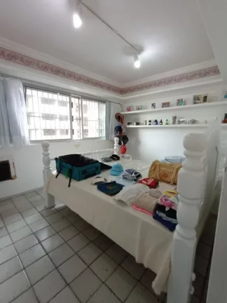 Imagem Apartamento de 270m² à venda, com 4 quartos (1 suíte), localizado em Piedade, Jaboatão dos Guararapes - Pernambuco.