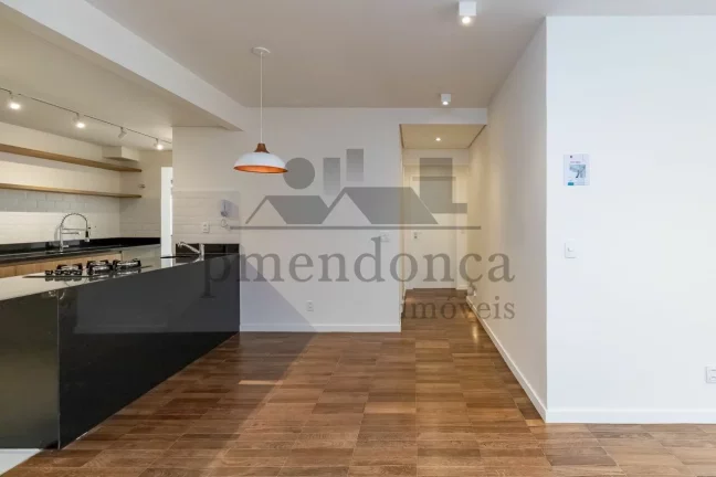 Imagem Excelente apartamento reformado no Itaim Bibi, com 130m² pronto para morar!
