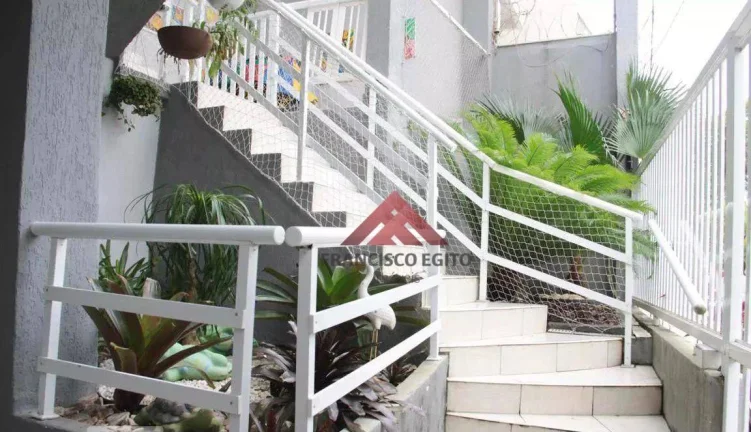 Imagem Casa Triplex, 4 qtos, 2 stes, 4 vagas