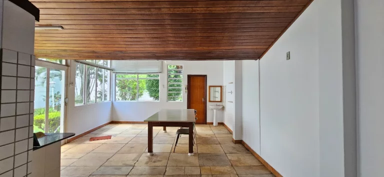 Imagem Casa tipo para venda em Centro com 1 quarto, 181m2