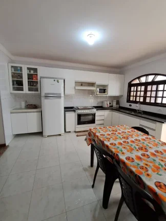 Imagem Casa para Alugar com 110m², 2 dormitórios, sendo 1 suíte, 1 sala e 1 vaga!!!