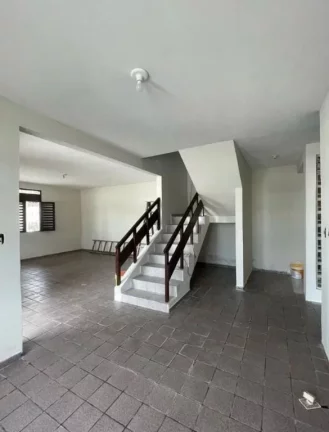 Imagem Ampla Casa Reformada com 330 m² no Jardim Treze de Maio – Conforto e Praticidade