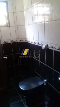 Imagem Sobrado à Venda com 100m², 3 dormitórios, 1 suíte, 1 sala e 3 vagas!!!