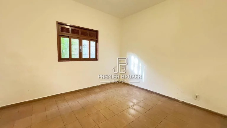 Imagem Casa à venda, 110 m² por R$ 460.000,00 - Pessegueiros - Teresópolis/RJ