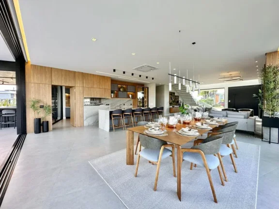 Imagem Casa em Condominio 5 Dormitórios - Bairro xangri-la