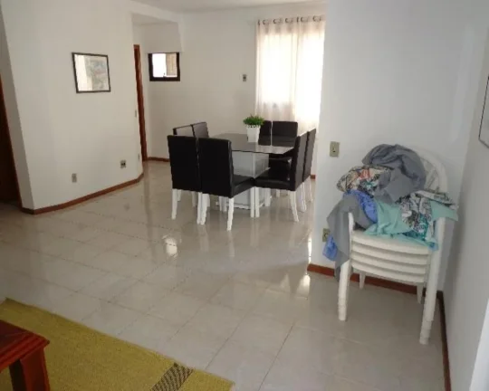 Imagem Apartamento à venda no Guarujá na Praia das Pitangueiras.