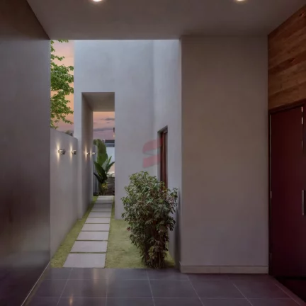 Imagem SOBRADO com 3 dormitórios à venda com 163m² por R$ 850.000,00 no bairro Vargem Grande - PINHAIS / PR