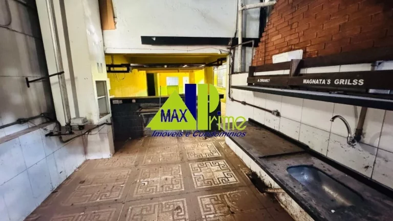 Imagem Salão Comercial de Alto Padrão na Vila Salete, São Paulo-SP: 2 Salas, 3 Banheiros, 200m² de Área!