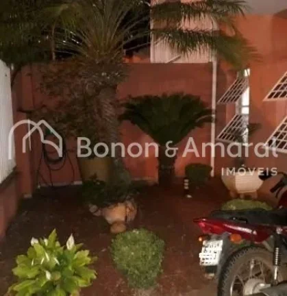 Imagem Casa em condomínio com 180 m² e 3 quartos