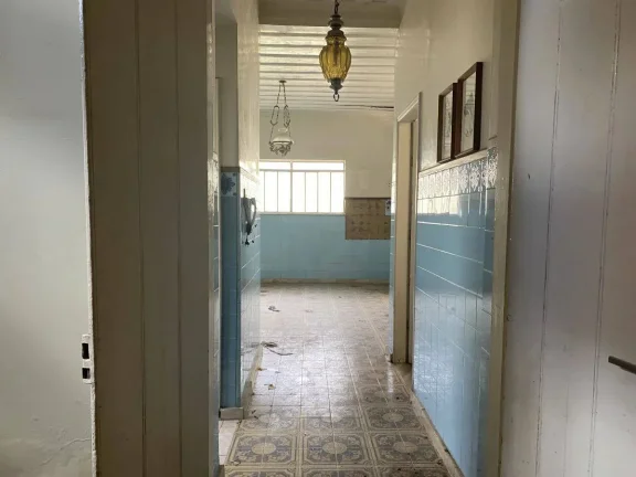 Imagem Casa Antiga, Bem Conservada e Espaçosa no bairro São José em Barbacena