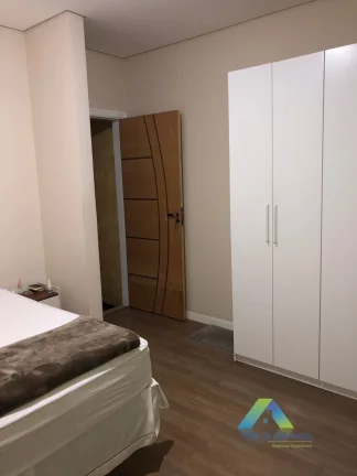 Imagem Excelente sobrado com 125m² em localização privilegiada em área nobre da Vila das Merces!