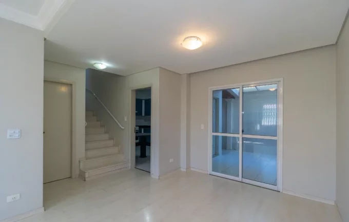 Imagem Sobrado de 3 quartos no bairro Campo Comprido