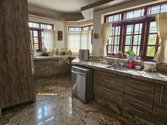 Imagem Casa disponível para venda no bairro Cidade Universitária, localizado em Campinas/SP. O imóvel po...