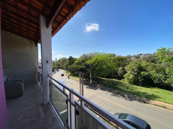 Imagem Sobrado a venda no Bairro Village - Tatuí/SP.
