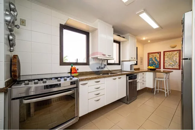 Imagem Viva na Vila Suzana: apartamento de 213m², 4 dormitórios, 2 suítes, 3 vagas e infraestrutura completa