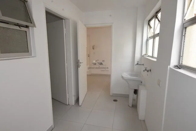 Imagem Apartamento a venda Rua Dr Albuquerque Lins 134m²