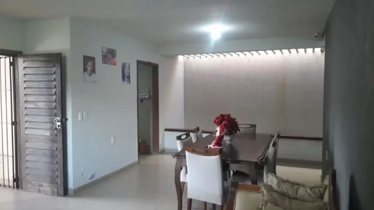 Imagem Ampla Casa de 183m² em Poço – Conforto, Segurança e Lazer!