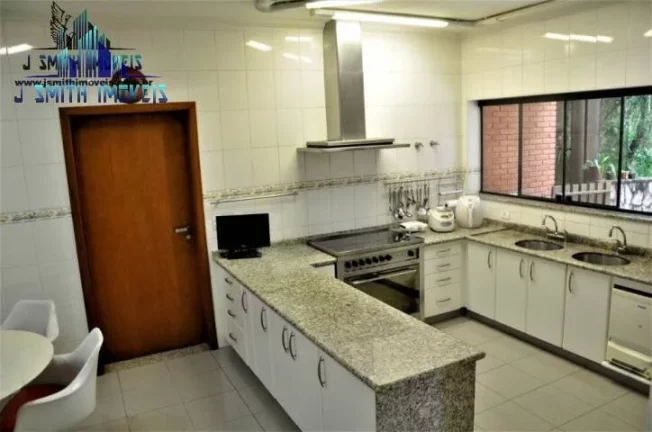 Imagem LINDA RESIDÊNCIA COM 4 SUÍTES, ESTILO GRANJA VIANA, CONSTRUÇÃO DE PRIMEIRA