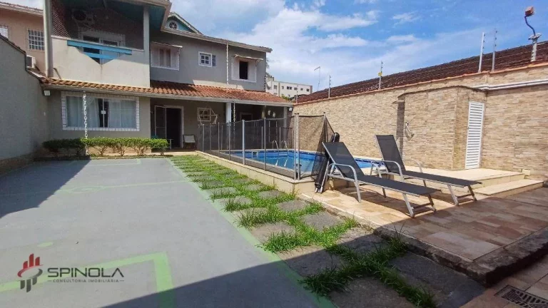 Imagem Sobrado com 3 dormitórios à venda, 211 m² por R$ 890.000,00 - Jardim Real - Praia Grande/SP
