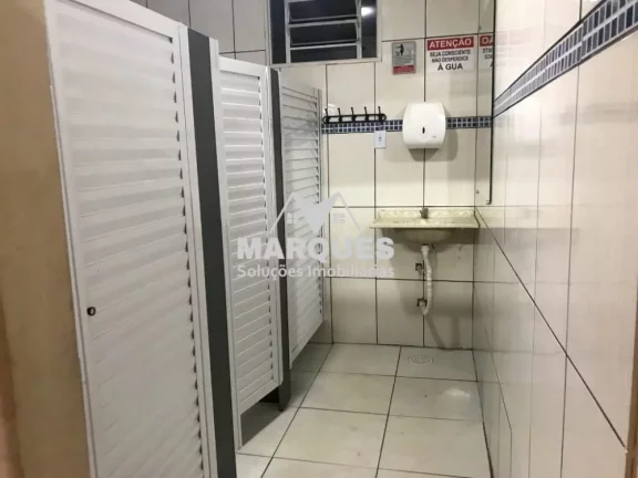 Imagem Belíssima Chácara à Venda  1.200m² de Lazer e Conforto!