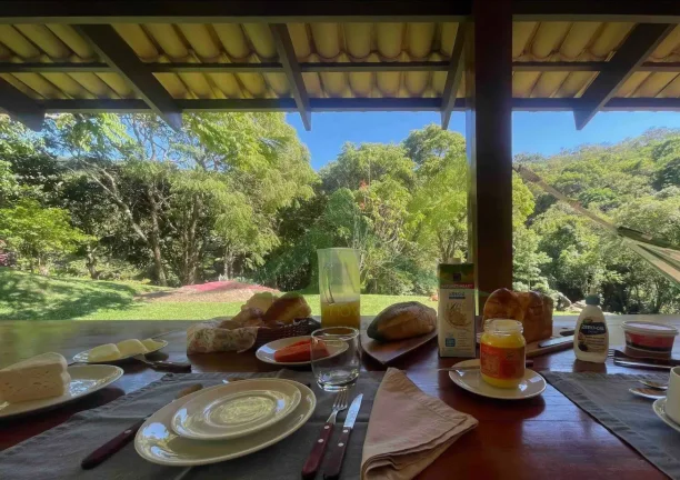 Imagem Sítio de Montanha à Venda em Atibaia-SP: 42.000m² de Natureza e Conforto