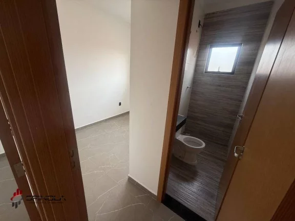 Imagem Sobrado com 2 dormitórios à venda, 57 m² por R$ 360.000,00 - Mirim - Praia Grande/SP