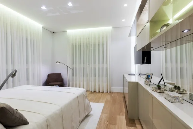 Imagem Um projeto de alto luxo, que combina a grandiosidade de um quarteirão inteiro com um número reduzi...