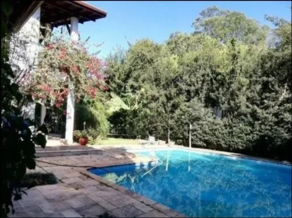 Imagem Casa Granja Viana - 430M², 3 Dorms, 3 Suítes, 4 Vagas, Piscina.