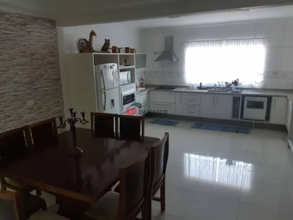 Imagem Sobrado à venda 4 Quartos, 4 Suites, 6 Vagas, 254M², Vila Floresta, Santo André - SP