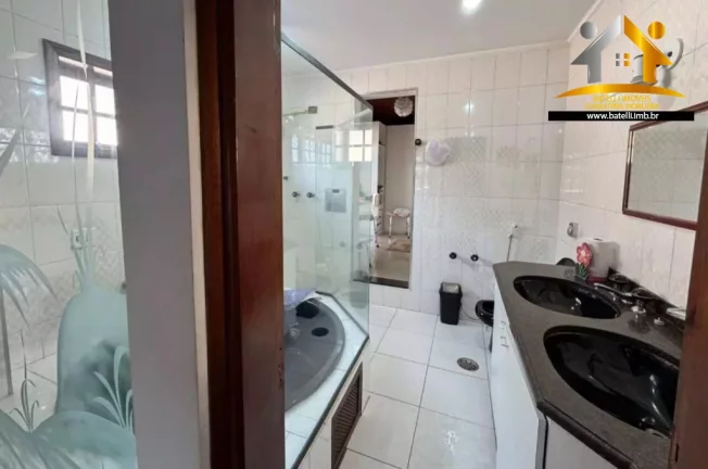 Imagem Casa à venda no condomínio Petit Village na Granja Viana - Batelli Imóveis