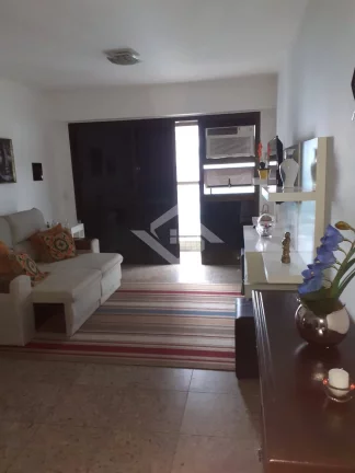 Imagem Apartamento para Aluguel à Beira-Mar na Barra da Tijuca - 154m², 4 Quartos