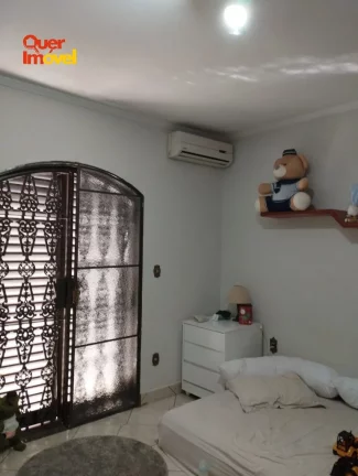 Imagem Espetacular casa à venda em Ribeirão Preto-SP, Ribeirânia: 4 quartos, 2 suítes, 3 salas, 6 banheiros, 6 vagas, 495,85m²!