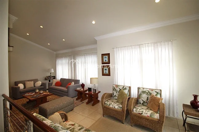 Imagem Casa Condomínio Estância Paraíso - Região Alphaville Campinas

Charmosa, construção sólida, 1...