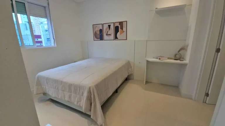 Imagem Apartamento 3 suítes e 3 vagas de garagem em Balneário Camboriú