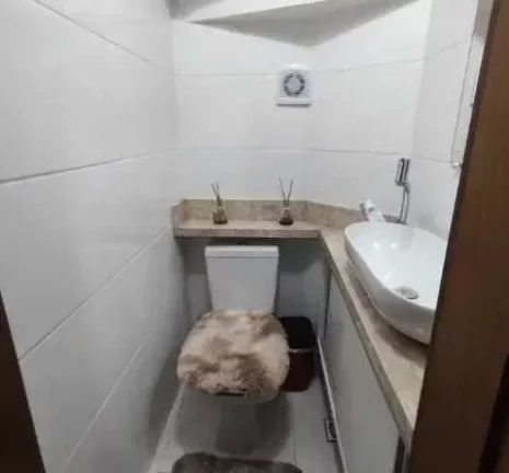 Imagem Sobrado Geminado mobiliado com 2 suítes e 2 vagas de garagem em Joinville