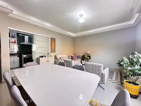 Imagem Sobrado com 3 dormitórios sendo 1 suite à venda, 136 m² por R$ 1.100.000 - Gonzaga - Santos/SP