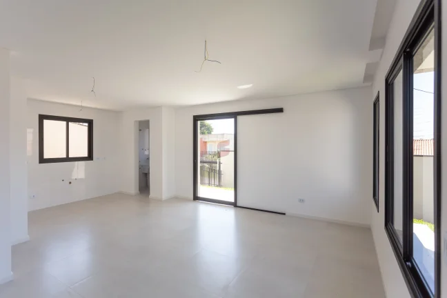 Imagem SOBRADO com 3 dormitórios à venda com 170.36m² por R$ 750.000,00 no bairro Atuba - CURITIBA / PR