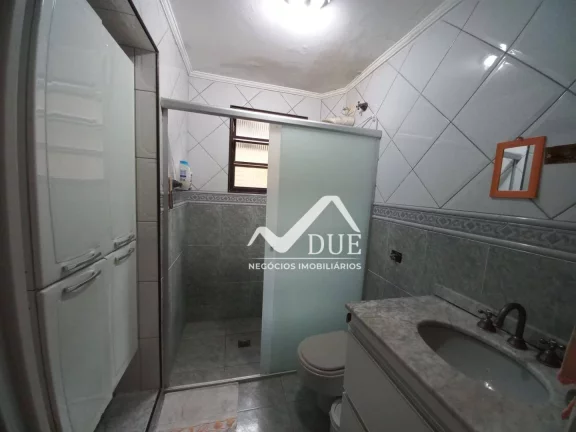 Imagem Apartamento com 2 dormitórios de frente, no 1 andar com varanda e vaga suficiente e livre, à venda, 70 m² por R$ 340.000 - Boqueirão - Santos/SP