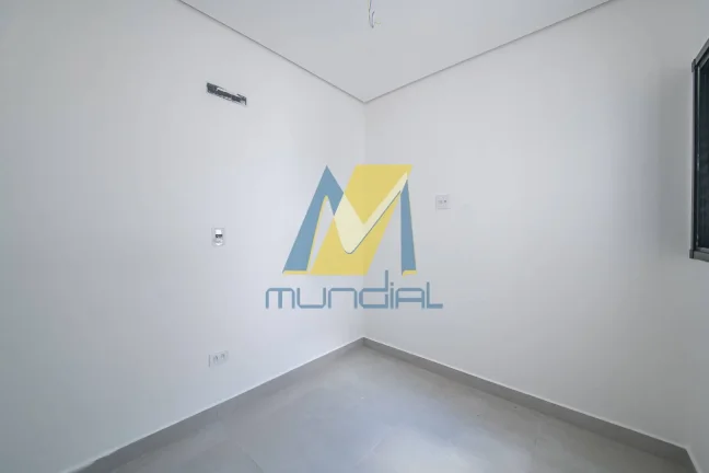Imagem Casa Térrea com 3 Dormitórios, Suíte, Pé-Direito Duplo e Quintal Amplo