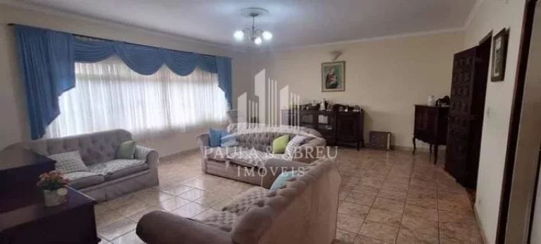 Imagem Casa de Esquina com Salão Comercial de 168m², 3 Dormitórios, 1 Suíte, podendo ser 2, 1 Vaga, Cômodos Grandes, Habite-se no Jardim Zaíra 2, Mauá