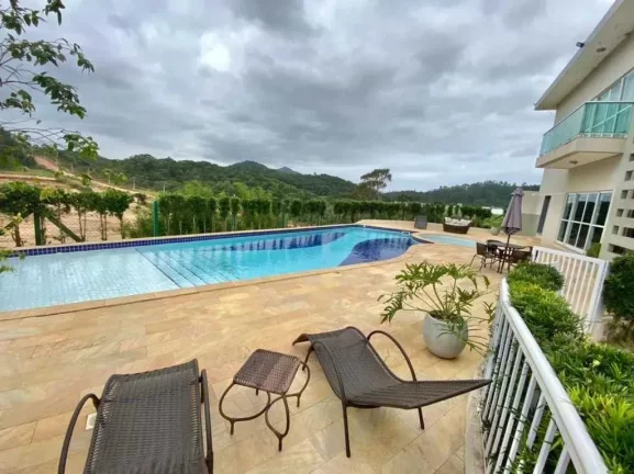 Imagem Terreno com 510,80m² em Condomínio Fechado em Camboriú