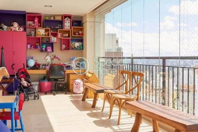 Imagem Belíssima cobertura localizada no bairro do Paraíso. São 448m2 de área privativa e uma vista exu...