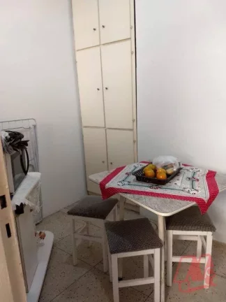 Imagem 2 dormitórios,reformado próximo ao Hospital de Clínicas